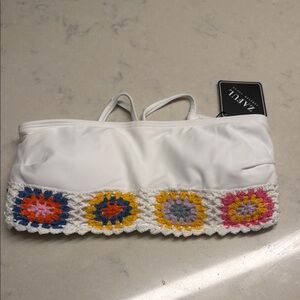 ZAFUL White Crochet-Trim Bandeau Swim Top with Multicolor Accents